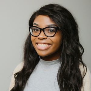 Meet your Posher, Kayla